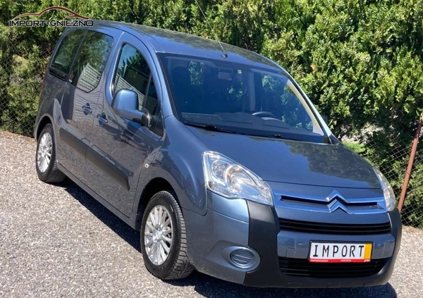 Citroen Berlingo cena 23900 przebieg: 230000, rok produkcji 2009 z Trzcińsko-Zdrój małe 232